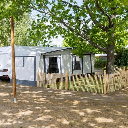 Camping & Erlebnis Resort Jersleber See - Jersicamper Mit Seeblick Jersleben ภายนอก รูปภาพ