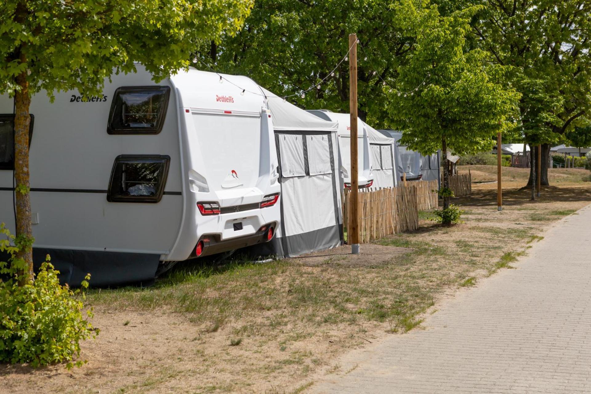 Camping & Erlebnis Resort Jersleber See - Jersicamper Mit Seeblick Jersleben ภายนอก รูปภาพ
